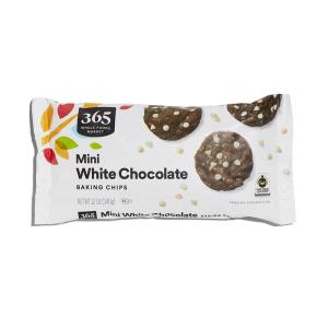 365 by Whole Foods Market, Mini White Chocolate Baking Chips, 12 Ounce(12 Ounce (Pack of 1))