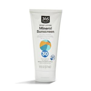 365 by Whole Foods Market, Sport Lotion Mineral Sunscreen, SPF 30, Water Resistant (80 Minutes), 6 Fl Oz(6 Fl Oz (Pack of 1))